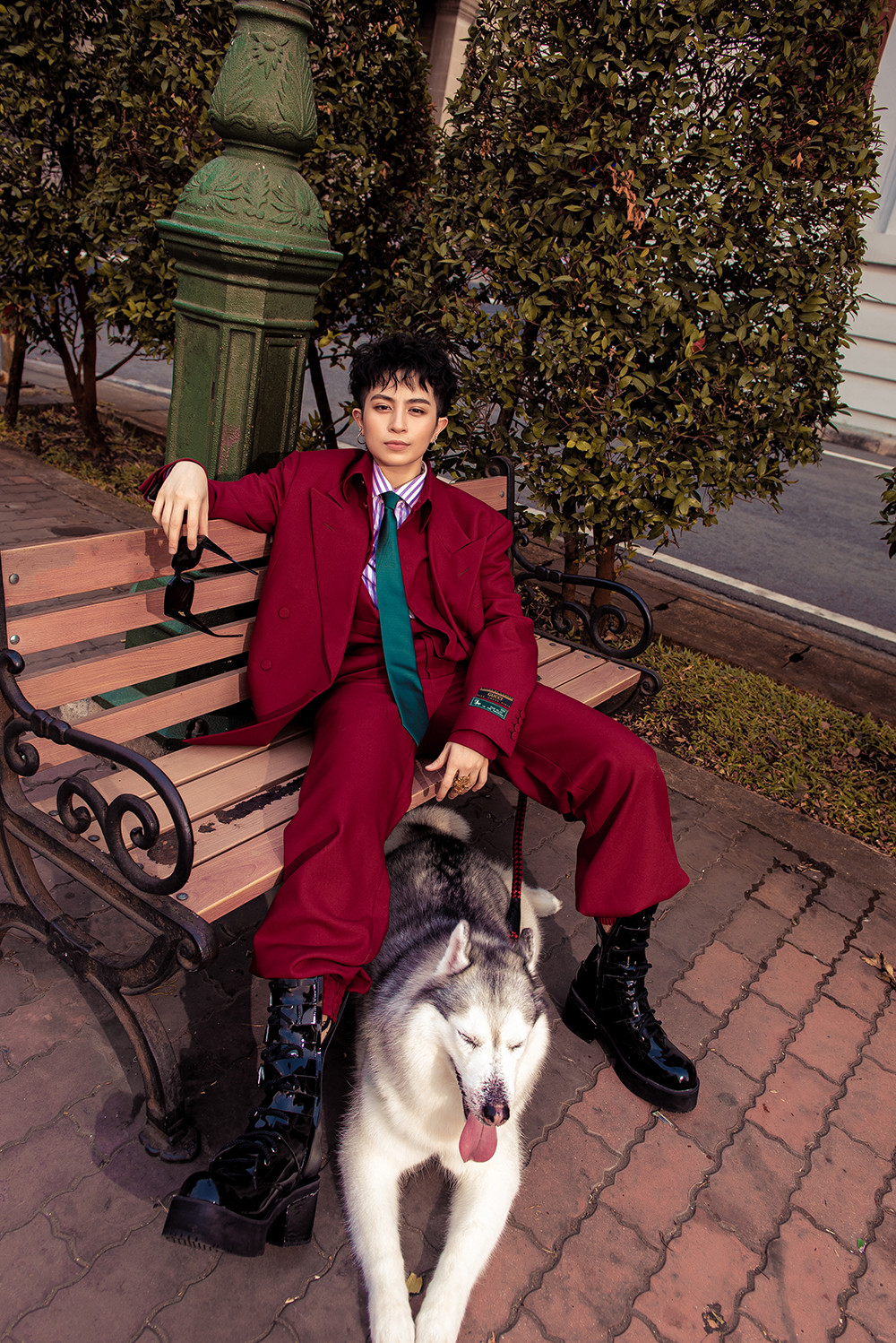 Tung bộ ảnh cực chất bên "người bạn 10 năm", Gil Lê sắp trở lại đường đua V-Pop? ảnh 6