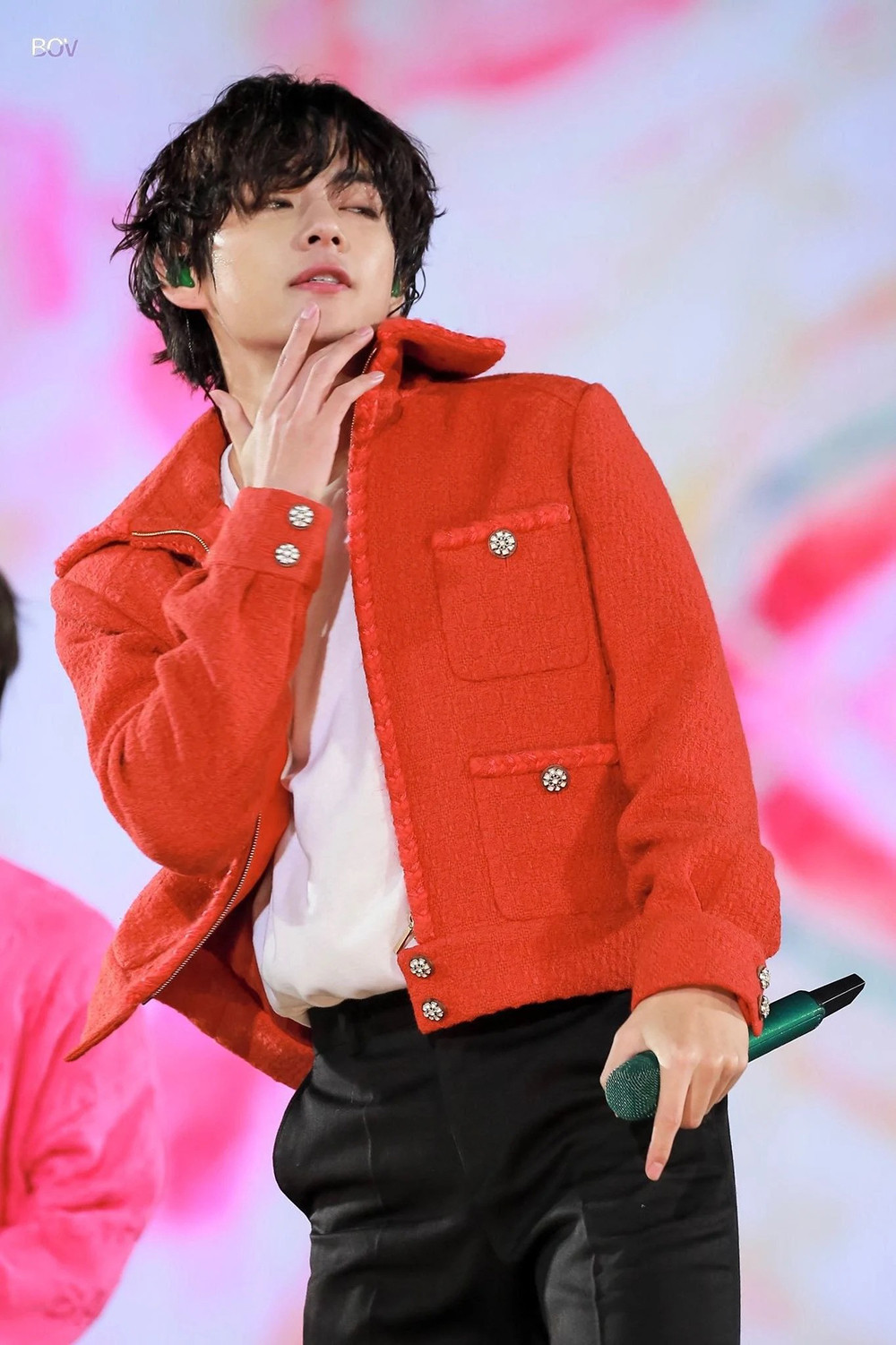 BLACKPINK - idol mặc đồ đắt nhất K-Pop, có chiếc áo Jennie mặc lên tới gần nửa tỉ đồng ảnh 1