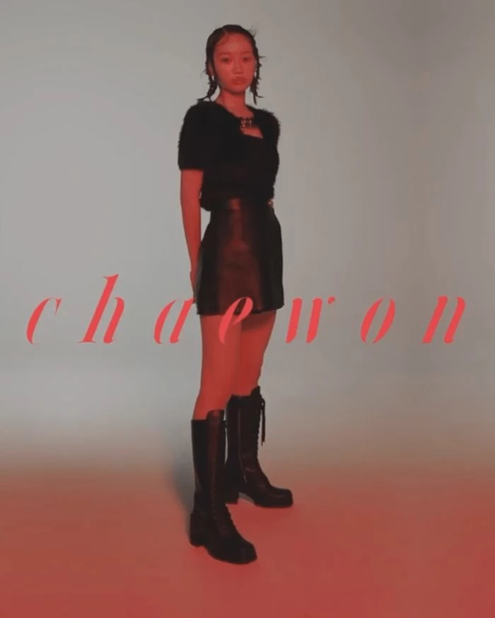 Loạt ảnh vô cùng khó hiểu của 1 số thành viên IZ*ONE trên VOGUE Hàn khiến netizen phẫn nộ ảnh 8