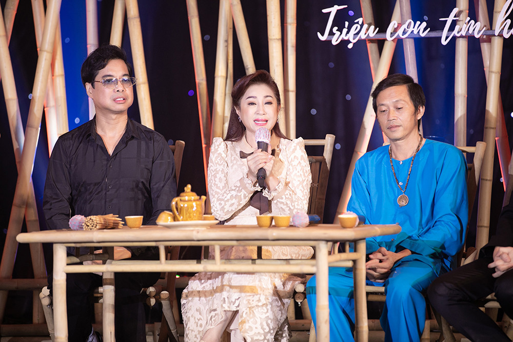 Danh hài Hoài Linh bất ngờ xuất hiện và nhảy Hip-hop sau thời gian dài ở ẩn ảnh 1