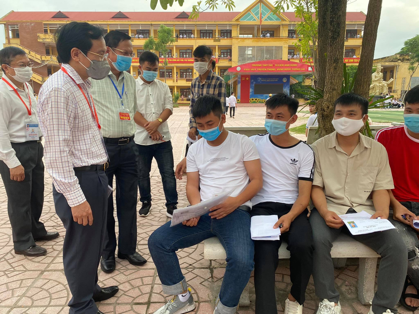 Nghi ăn bún măng, một nữ sinh suýt phải bỏ thi tốt nghiệp? ảnh 1