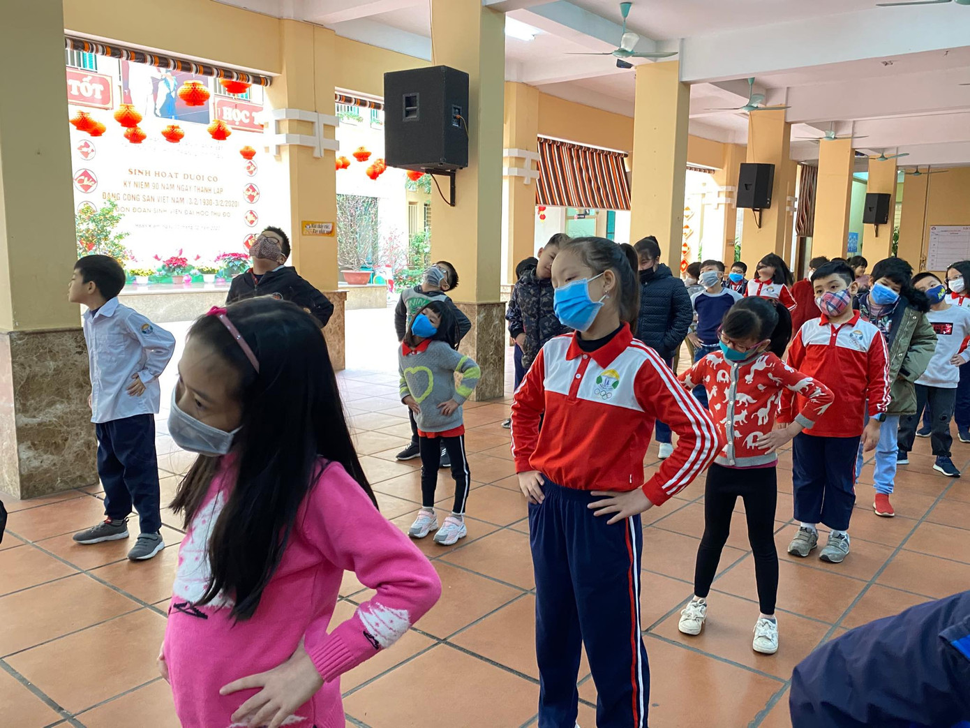 Ứng phó dịch viêm đường hô cấp: Nhiều trường đồng loạt lùi lịch nhập học ảnh 1