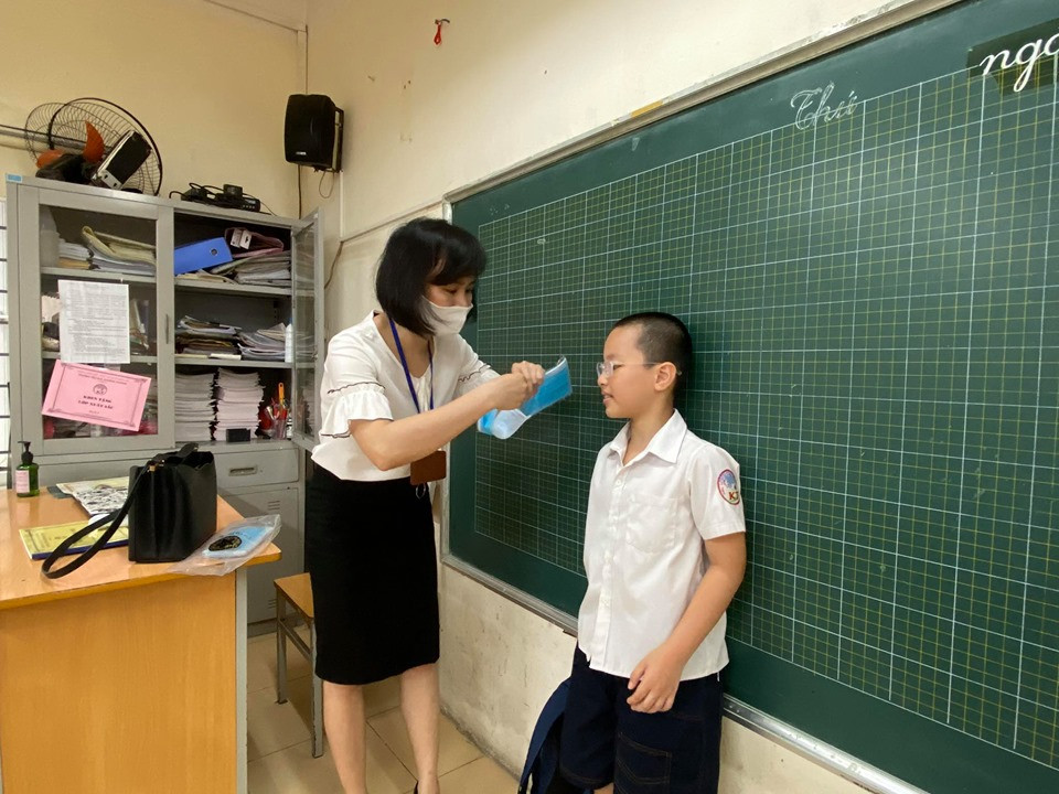 Học sinh tiểu học háo hức, trẻ mầm non nức nở trong ngày đầu tới trường ảnh 10