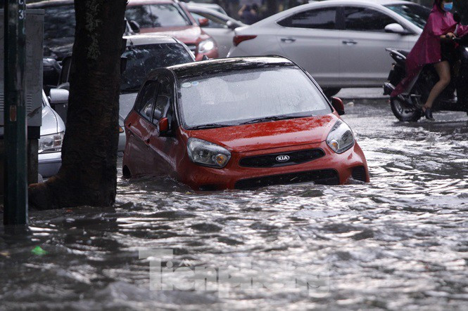 Áp thấp nhiệt đới mạnh lên thành bão số 2, đổ bộ ngày mai ảnh 1