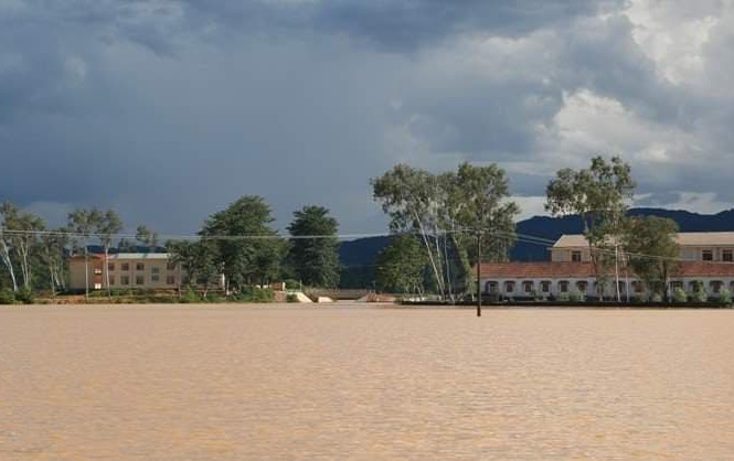 Miền Bắc sắp rét, các tỉnh Trung Bộ 'đón' mưa rất lớn ảnh 2