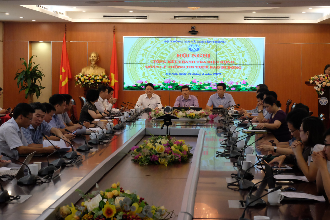 Phạt bốn nhà mạng 360 triệu đồng vì sim rác ảnh 1