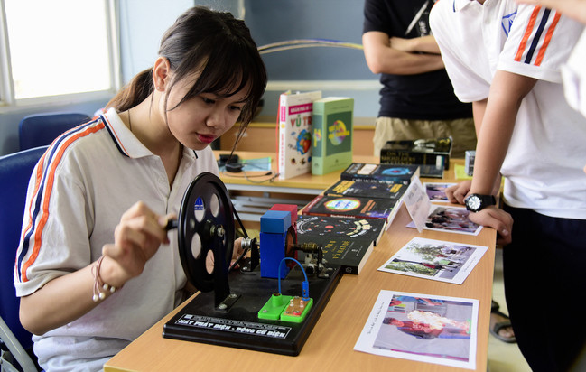 Giới trẻ thủ đô hào hứng khám phá vũ trụ ảnh 7