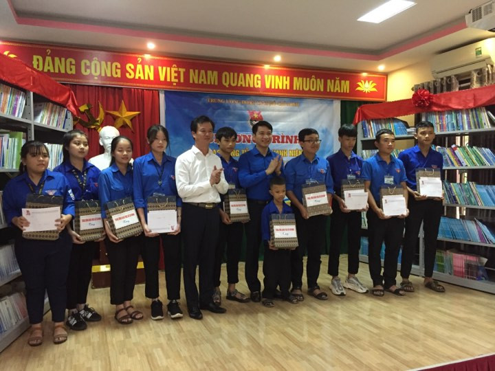 Chuỗi hoạt động ý nghĩa kỷ niệm 105 năm ngày sinh anh hùng liệt sĩ Lý Tự Trọng ảnh 6