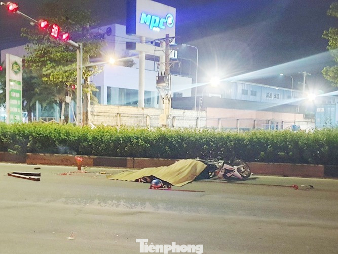 Phát hiện thi thể đôi nam nữ biến dạng giữa đường lúc rạng sáng ảnh 2