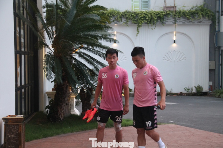 Hình ảnh mới nhất của Quang Hải sau sự cố bị hack facebook ảnh 3