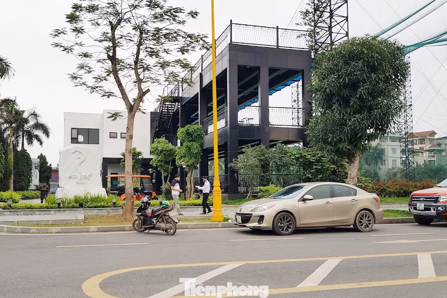 Đình chỉ sân tập golf vô tư hoạt động giữa mùa dịch ở Hà Nội ảnh 1
