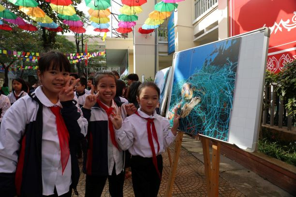  Thu gom rác thải, tích học bổng cho học sinh nghèo ảnh 1