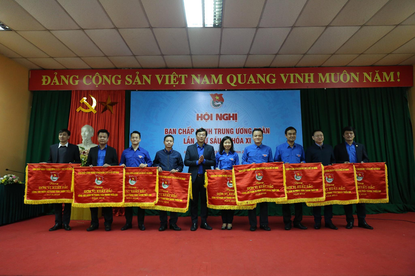 Tuổi trẻ Việt Nam tự hào tiến bước dưới cờ Đảng ảnh 3