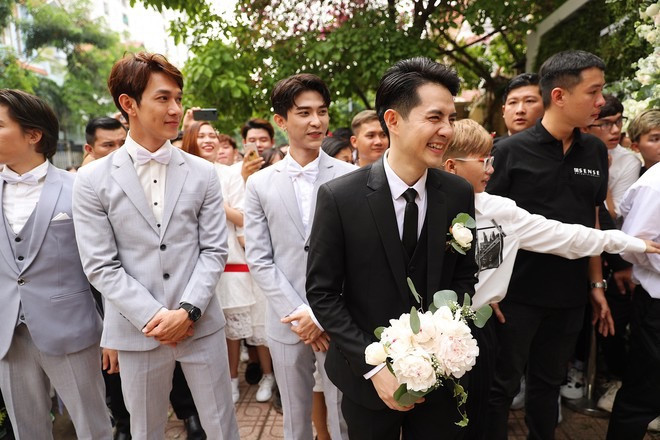 Khoảnh khắc ấn tượng trong đám hỏi Ông Cao Thắng và Đông Nhi ảnh 5