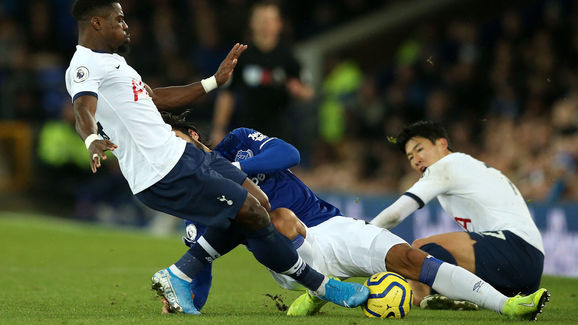 Tiền đạo Hàn Quốc trả đũa khiến sao Everton gãy gập chân ảnh 3