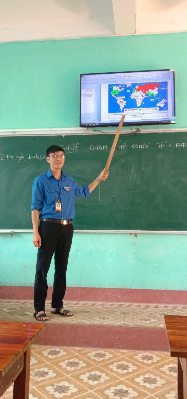 Độc đáo Atlat môn Lịch sử của thầy giáo làng ảnh 1