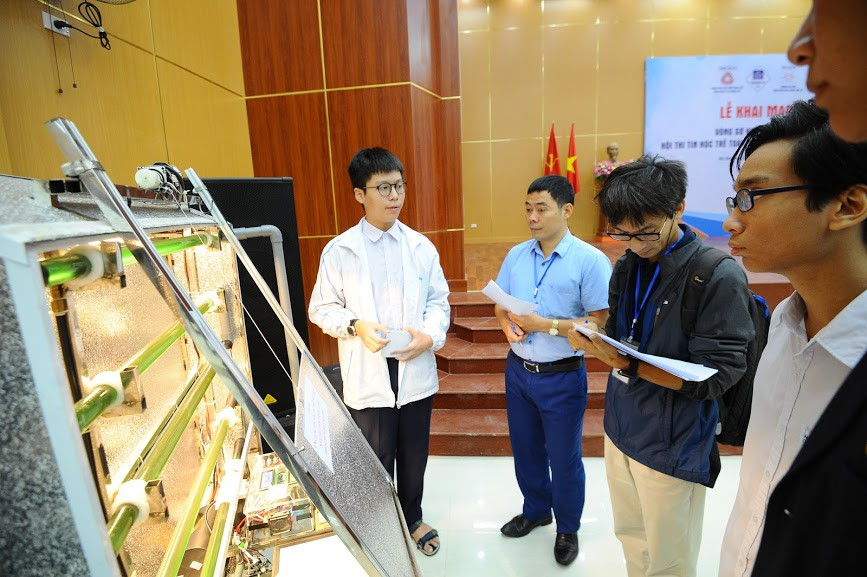 Nhiều sản phẩm sáng tạo chăm sóc sức khỏe, phòng chống dịch bệnh ảnh 3