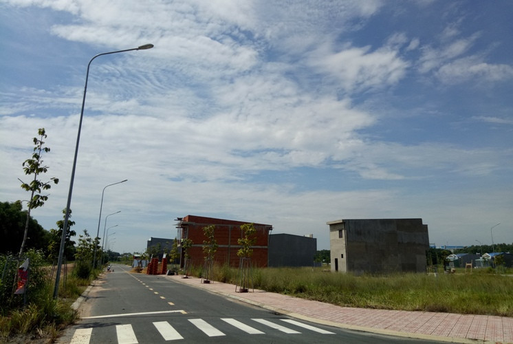 Vụ hơn 7500m2 đất công bị phân lô: Doanh nghiệp bắt tay nhau bán đất công ảnh 2 Vụ hơn 7500m2 đất công bị phân lô: Doanh nghiệp bắt tay nhau bán đất công ảnh 2