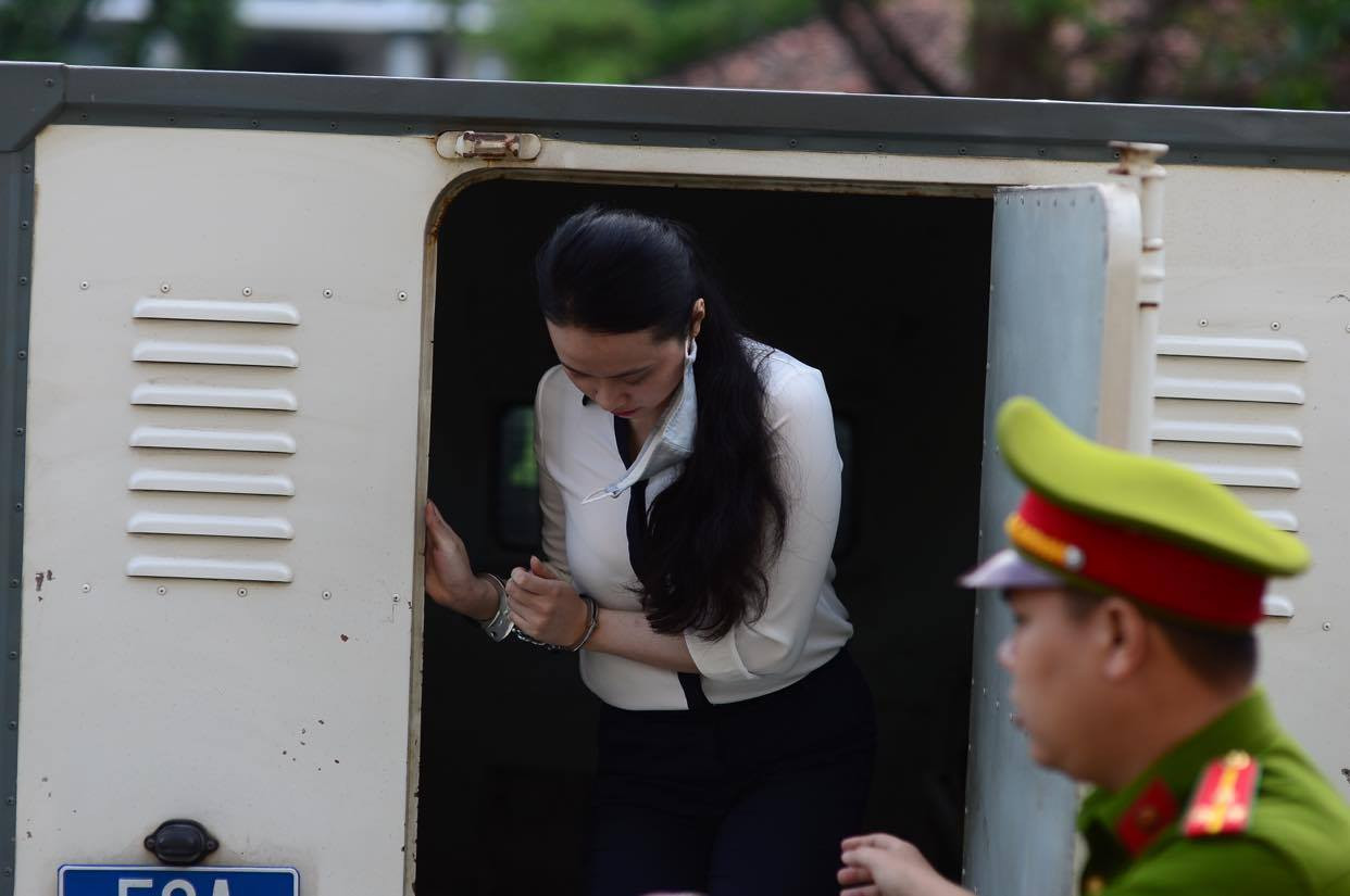 Trùm ma túy Văn Kính Dương và người tình hot girl Ngọc Miu hầu tòa ảnh 2