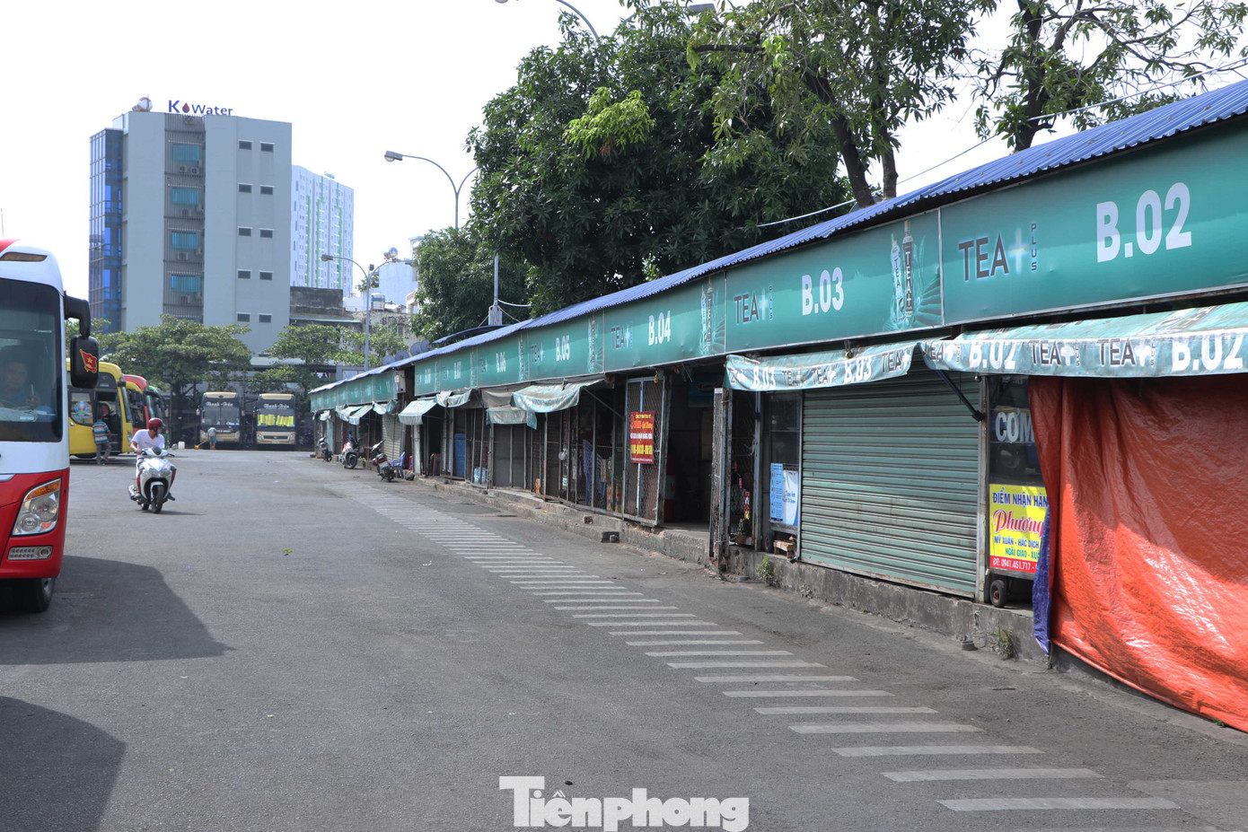 Hai bến xe lớn nhất Sài Gòn vắng hoe ngày đầu mở cửa trở lại ảnh 10