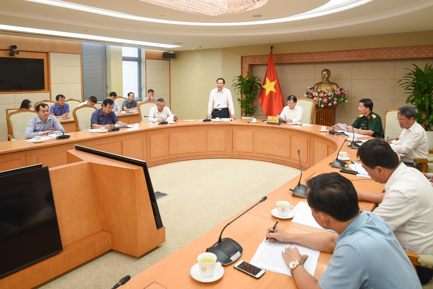 Điều tra, xử lý đường dây móc nối đưa tàu cá đi đánh bắt trái phép ảnh 1