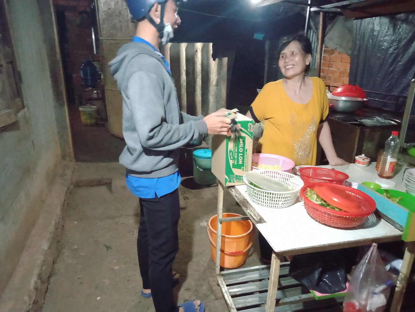 “Màu áo xanh” sẻ chia trong Tháng Thanh niên ảnh 10