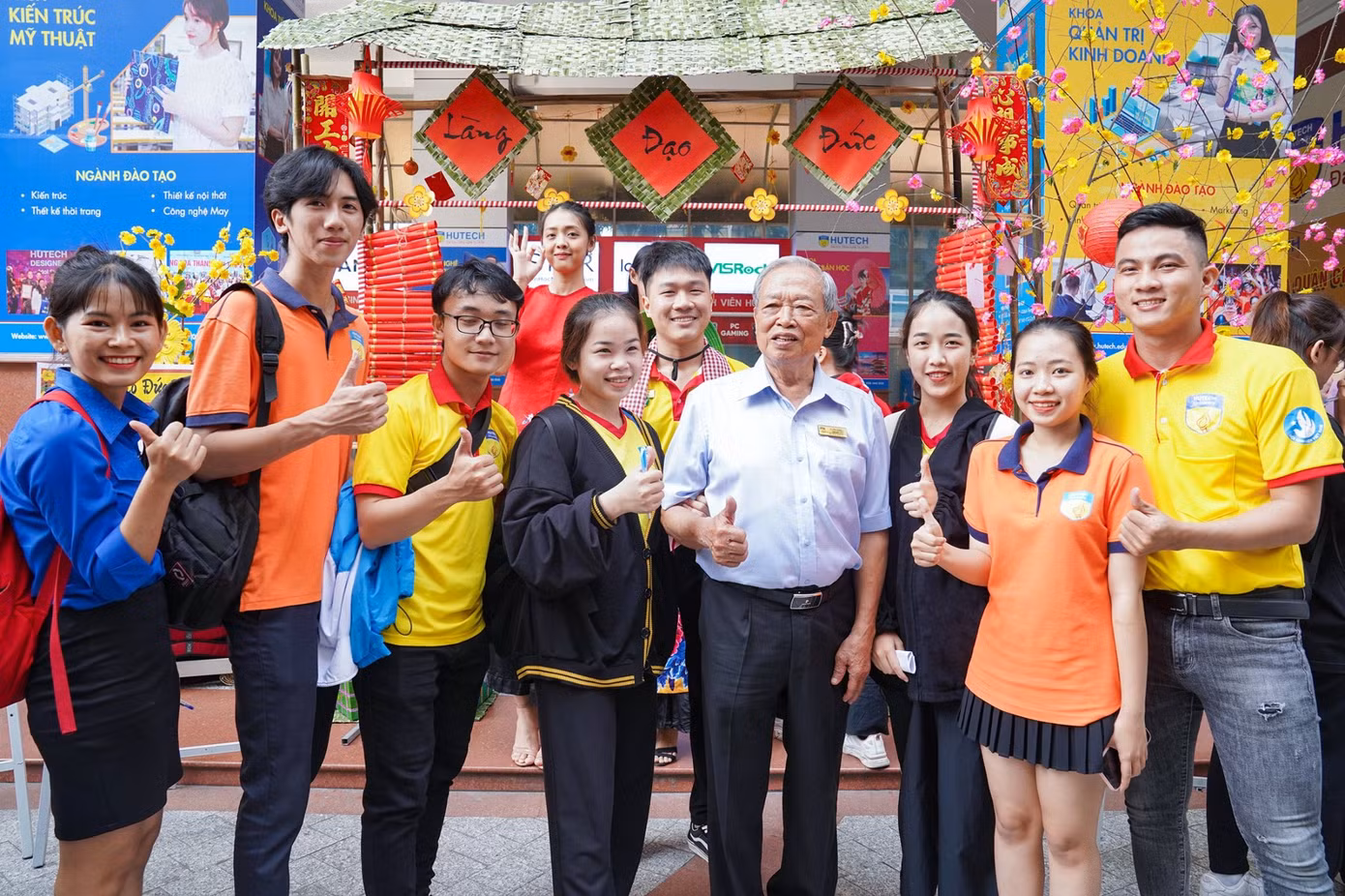 Sinh viên trường ĐH Công nghệ TP. HCM ra quân chiến dịch “Xuân tình nguyện” ảnh 8