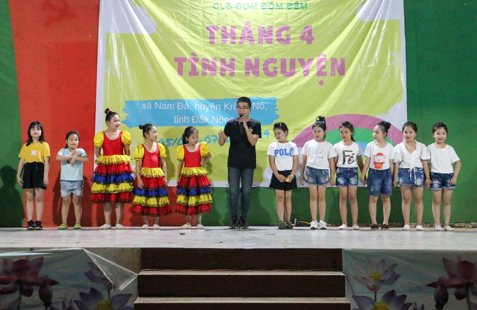 Rộn ràng “Tháng Tư tình nguyện” ảnh 1