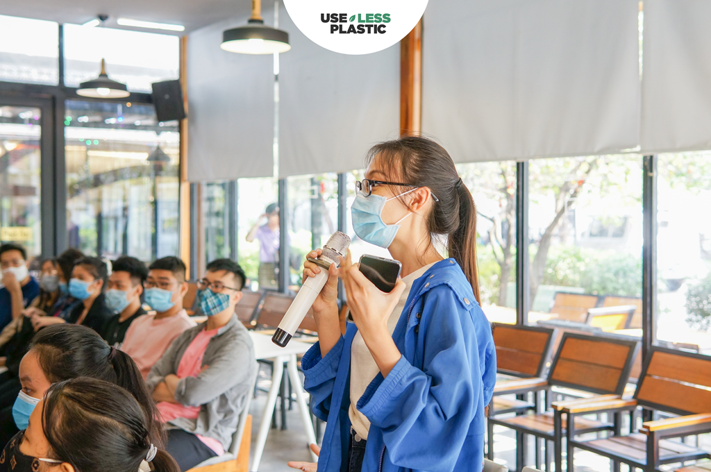 "Lật tẩy" đồ nhựa cùng nhóm bạn trường Nhân văn ảnh 2