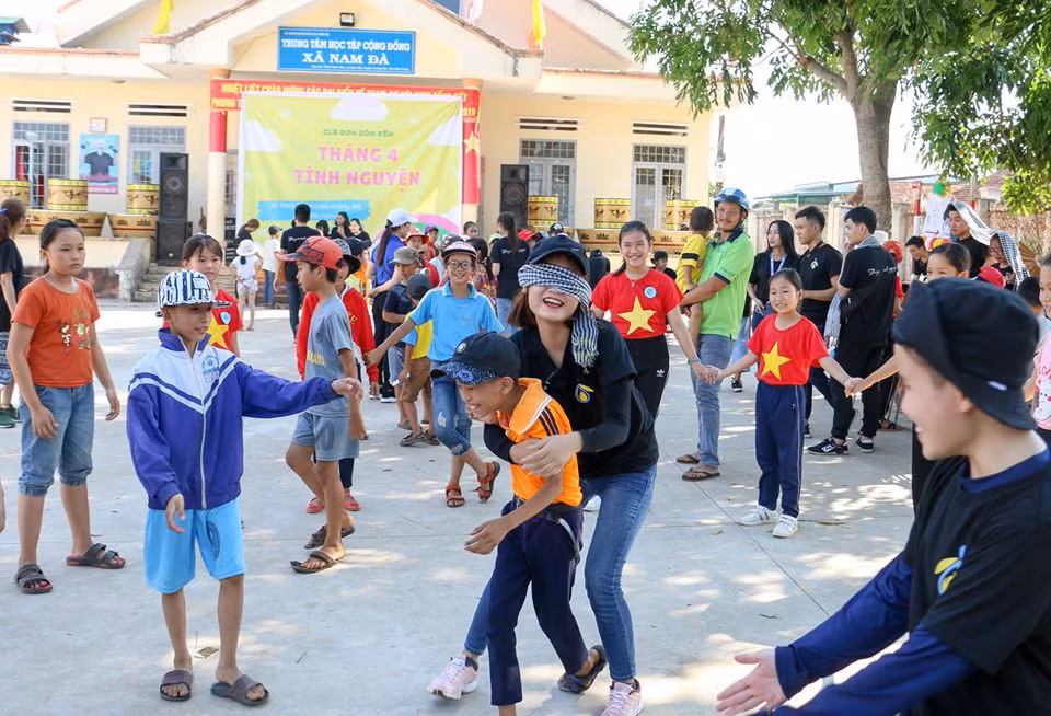 Rộn ràng “Tháng Tư tình nguyện” ảnh 4
