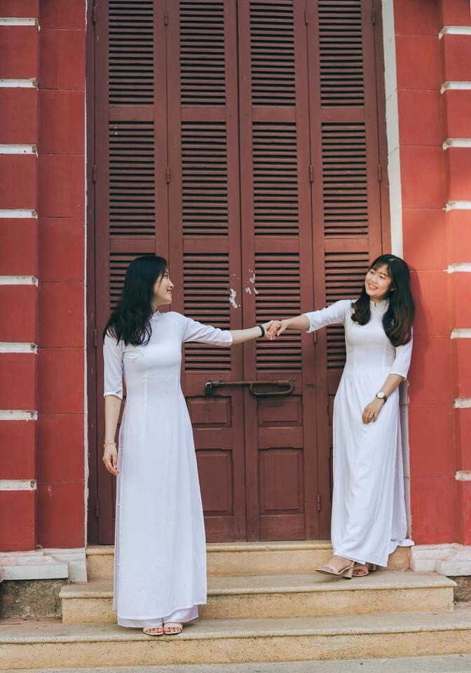 Vẻ đẹp mơ màng của nữ sinh Huế giữa mùa hoa điệp anh đào ảnh 11