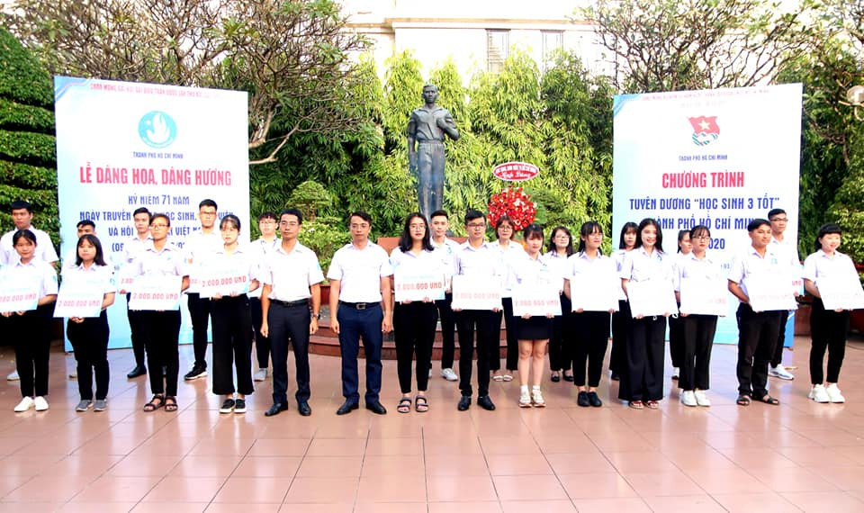 Hội Sinh viên TP. HCM trao học bổng cho cán bộ Hội tiêu biểu ảnh 2