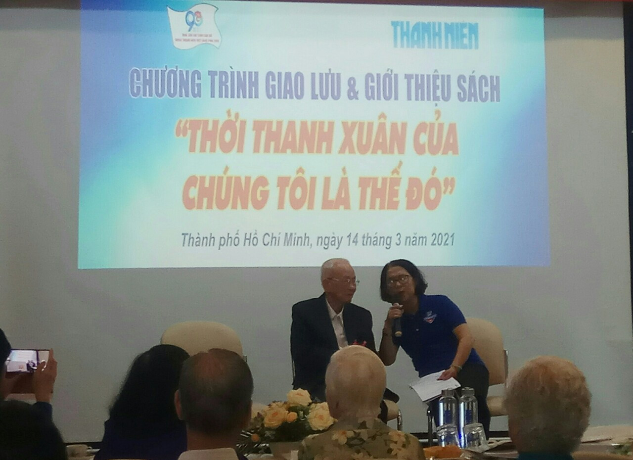 Ra mắt sách “Nhớ một thời tuổi trẻ hào hùng” ảnh 2