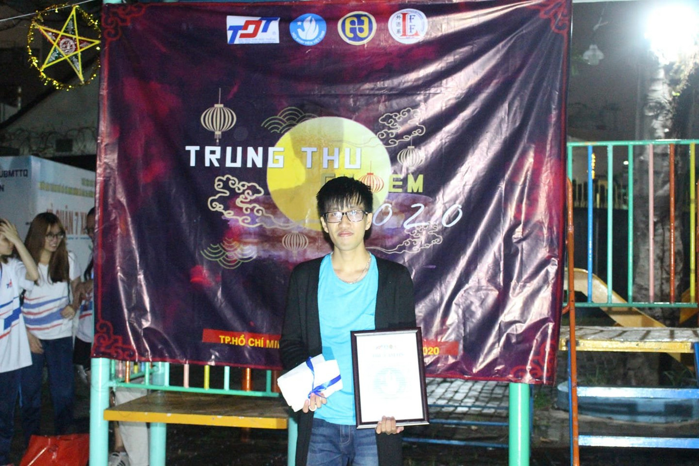 Nghề "tay trái"... hái ra tiền ảnh 6