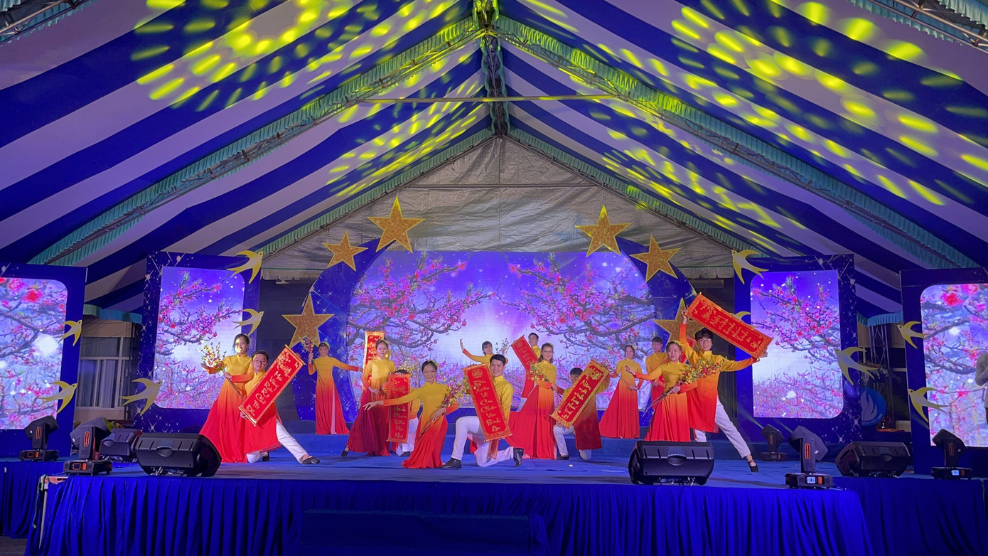 Trường ĐH Công nghệ Miền Đông tuyên dương “Sinh viên 5 tốt” và cán bộ Hội tiêu biểu ảnh 3