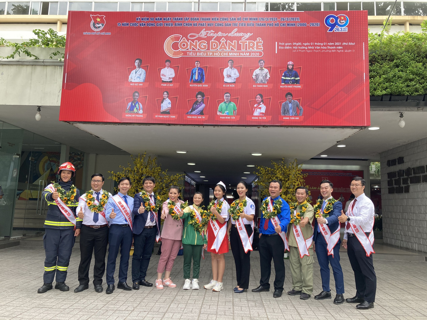 TP. HCM tuyên dương 12 công dân trẻ tiêu biểu ảnh 1