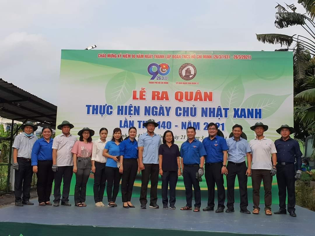 Gần 1.000 sinh viên hưởng ứng chương trình “Ngày Chủ Nhật Xanh” ảnh 1