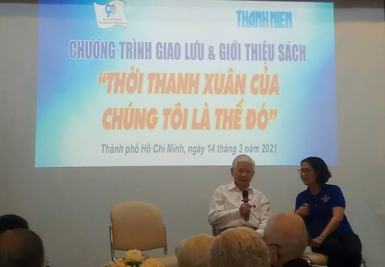 Ra mắt sách “Nhớ một thời tuổi trẻ hào hùng” ảnh 1