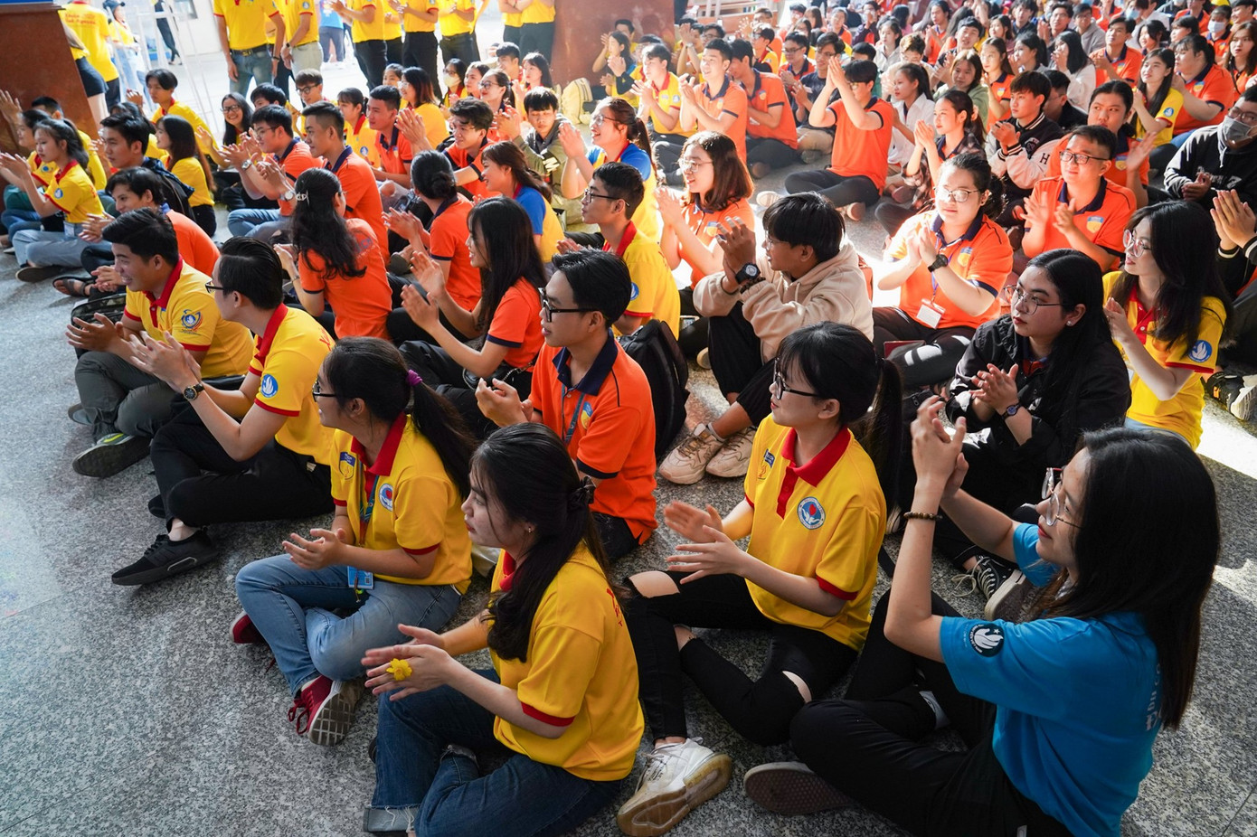 Sinh viên trường ĐH Công nghệ TP. HCM ra quân chiến dịch “Xuân tình nguyện” ảnh 5