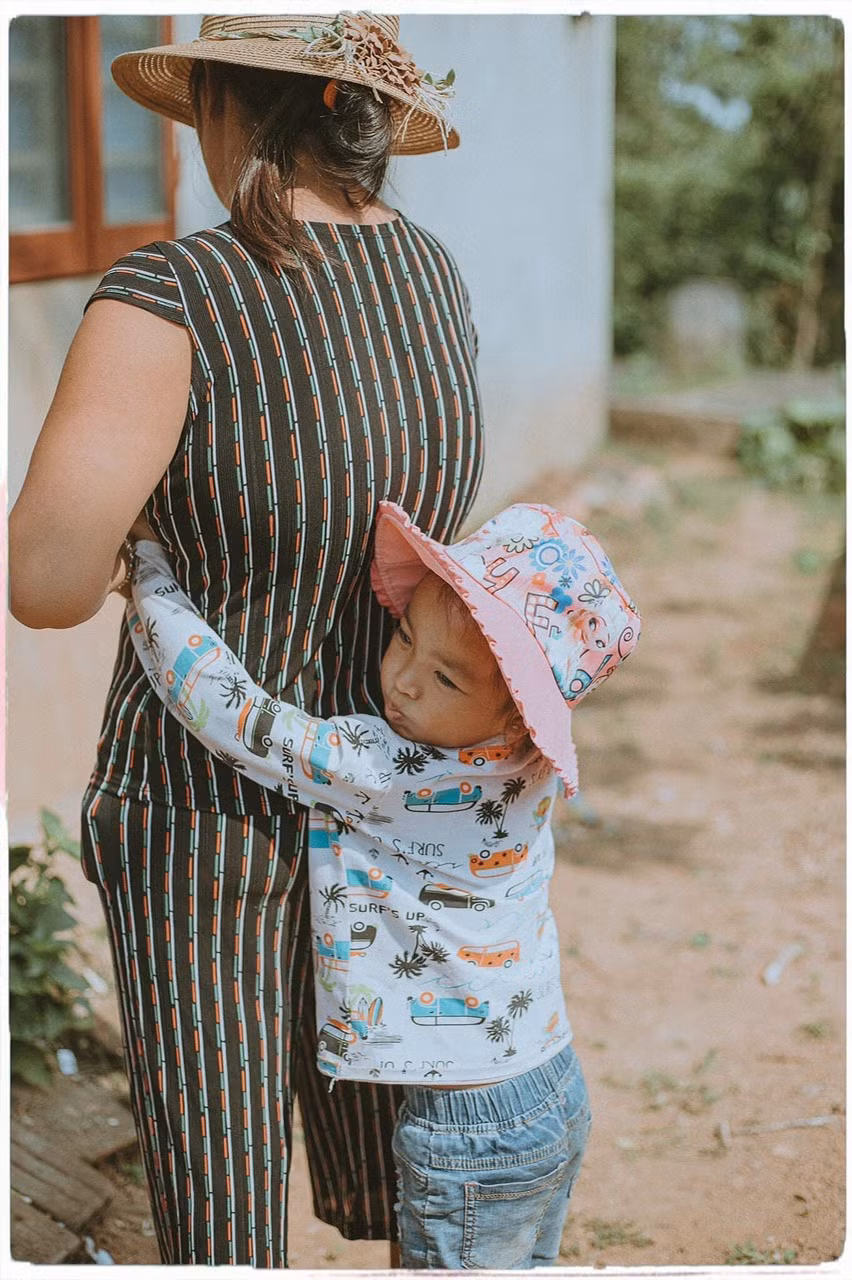 Xúc động bộ ảnh “câu chuyện đặc biệt hai mẹ con” của nữ nhiếp ảnh gia Quảng Ngãi ảnh 12