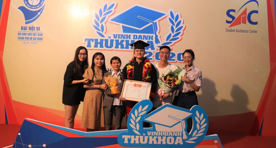 Chàng trai muốn đưa hồn chữ Việt ra thế giới ảnh 3