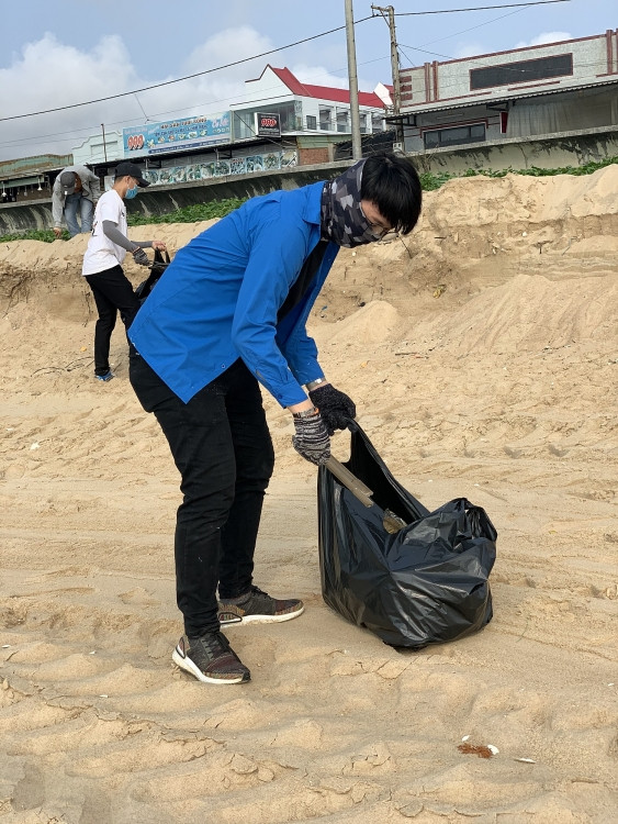 “Ngày Chủ Nhật Xanh” để làm sạch biển ảnh 7