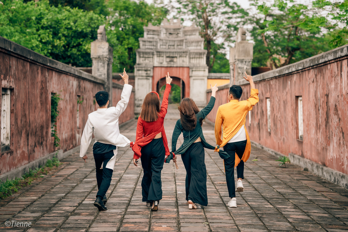 Muốn quảng bá du lịch Huế bằng bộ ảnh “thanh xuân lầy lội“ ảnh 6