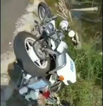 Phẫn nộ 3 đối tượng tấn công CSGT khi bị kiểm tra nồng độ cồn ảnh 2