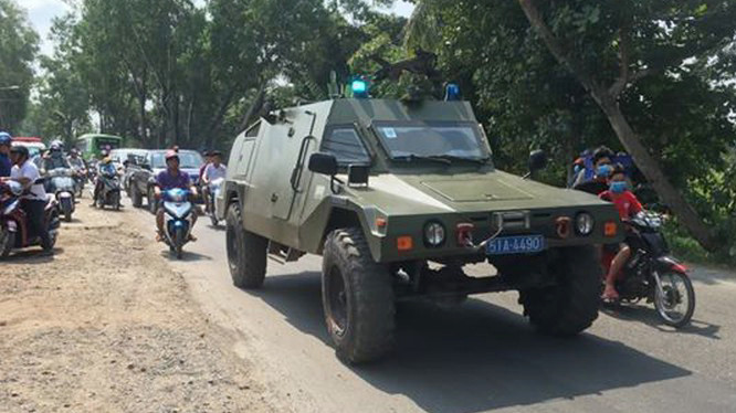 Hàng trăm cảnh sát dùng xe bọc thép vây bắt kẻ nổ súng 4 người chết ở Củ Chi ảnh 3