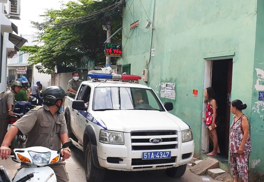 Vợ đốt phòng trọ sau cãi vã, chồng và con gái bị bỏng nặng ảnh 1