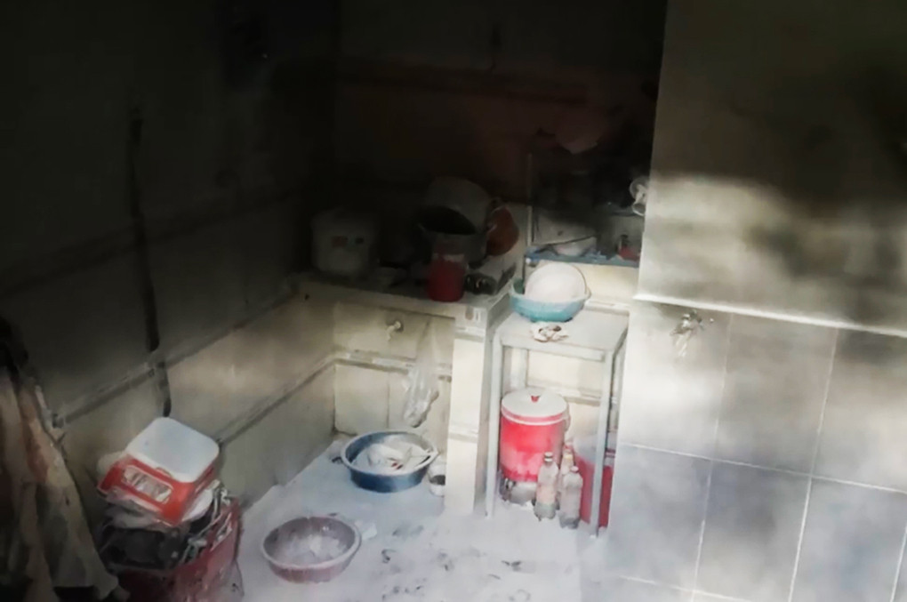 Vợ đốt phòng trọ sau cãi vã, chồng và con gái bị bỏng nặng ảnh 2