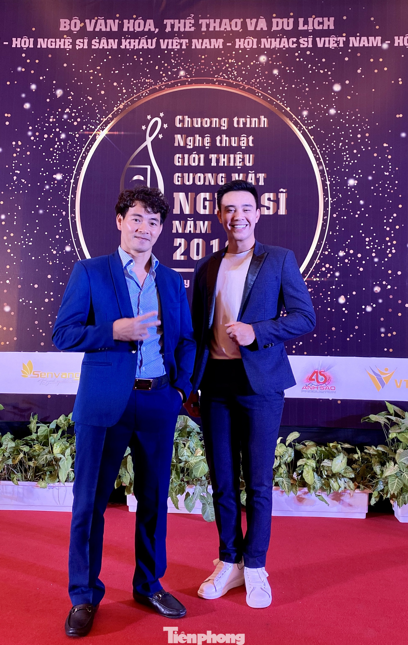 Công Lý, Xuân Bắc, Thu Quỳnh rạng rỡ trong đêm tôn vinh hơn 200 nghệ sỹ ảnh 3