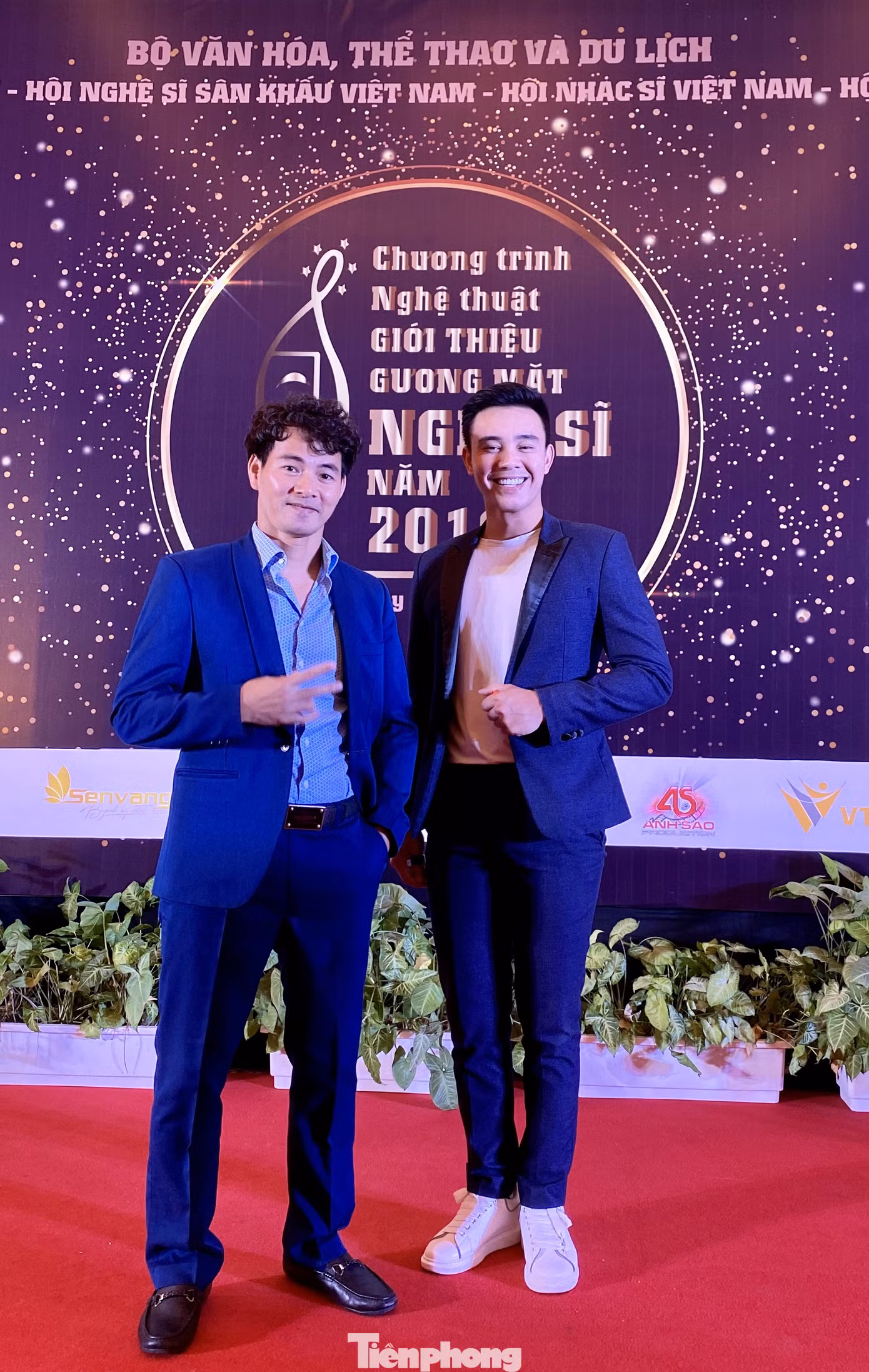 Công Lý, Xuân Bắc, Thu Quỳnh rạng rỡ trong đêm tôn vinh hơn 200 nghệ sỹ ảnh 3