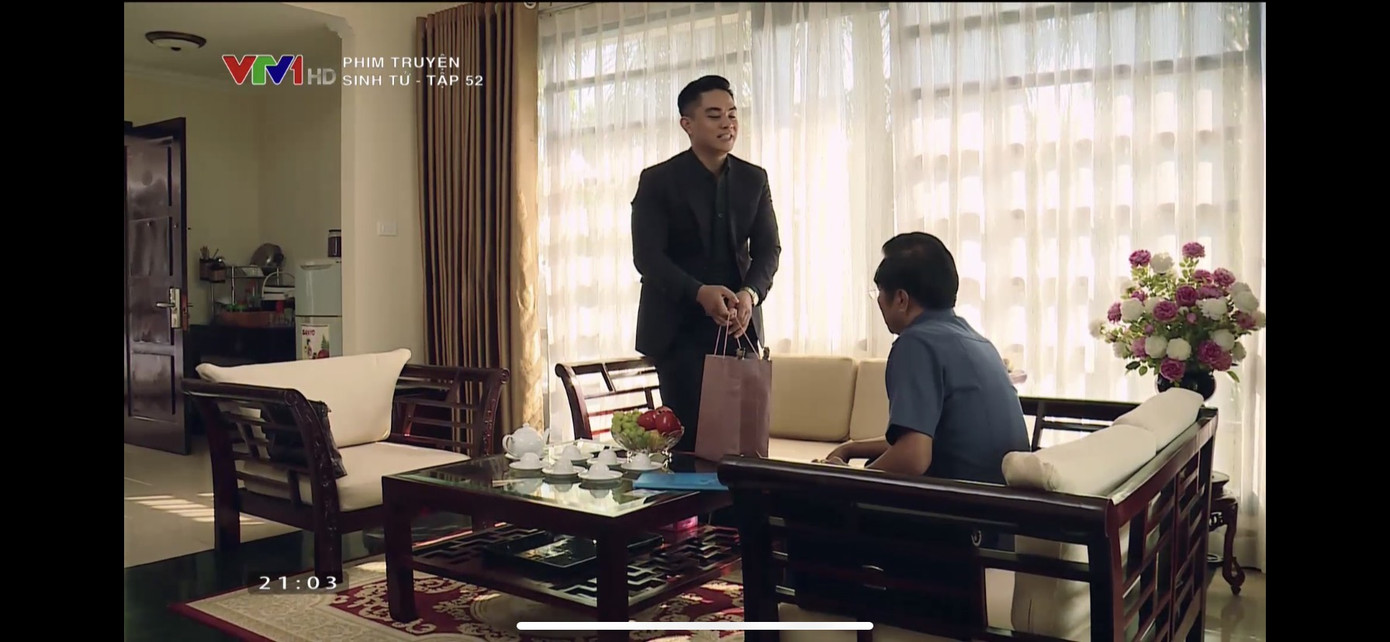 Sinh tử tập 52: Bí thư trả lại gói tiền, Vũ thoát điều tra nhưng vẫn bị báo bêu ảnh 1